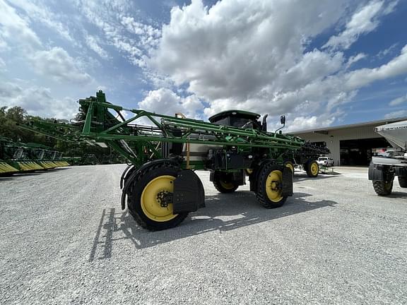Image of John Deere R4038 equipment image 3