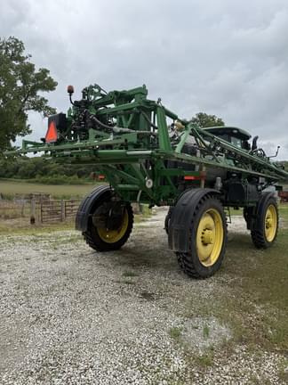 Image of John Deere R4038 equipment image 4