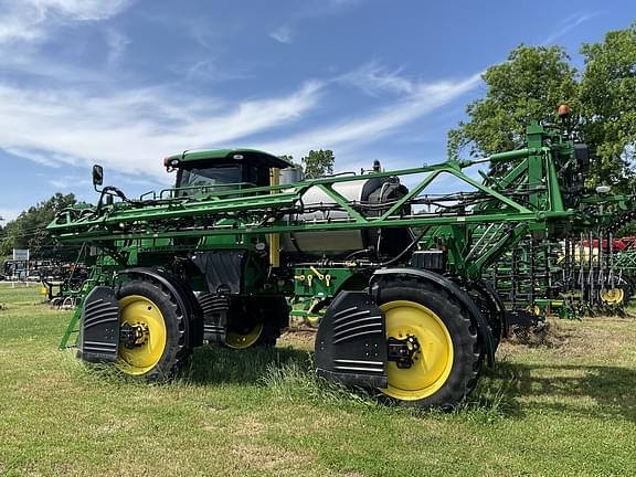 Image of John Deere R4030 equipment image 3