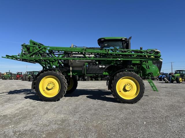 Image of John Deere R4038 equipment image 3