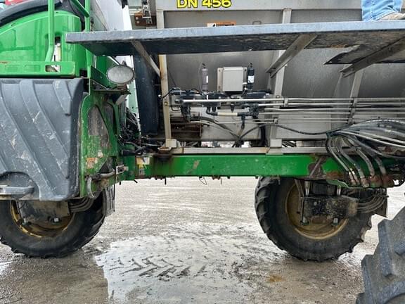 Image of John Deere R4038 equipment image 3
