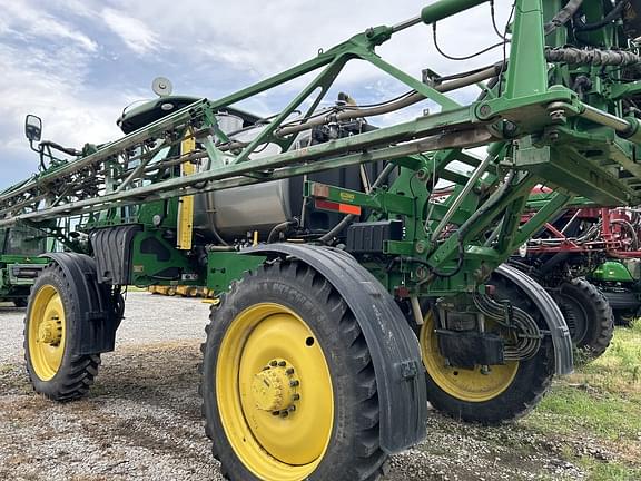 Image of John Deere R4038 equipment image 2