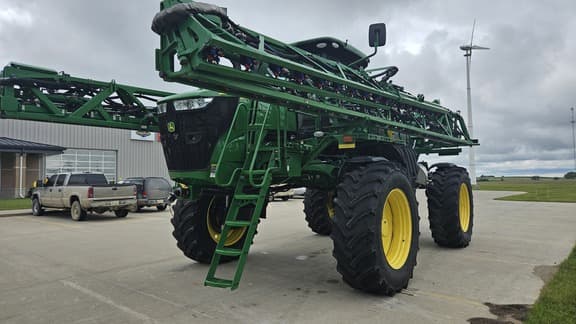 Image of John Deere R4038 equipment image 2