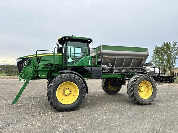 Image of John Deere R4038 equipment image 1