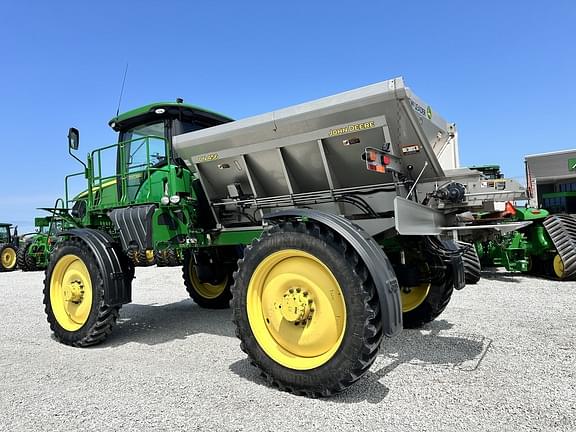 Image of John Deere R4038 equipment image 3