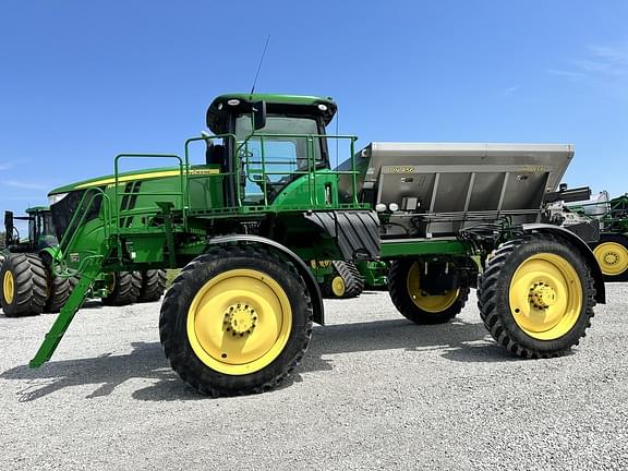 Image of John Deere R4038 equipment image 1