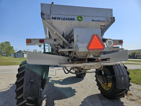 Image of John Deere R4038 equipment image 3