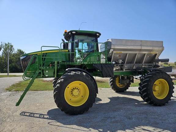 Image of John Deere R4038 equipment image 1