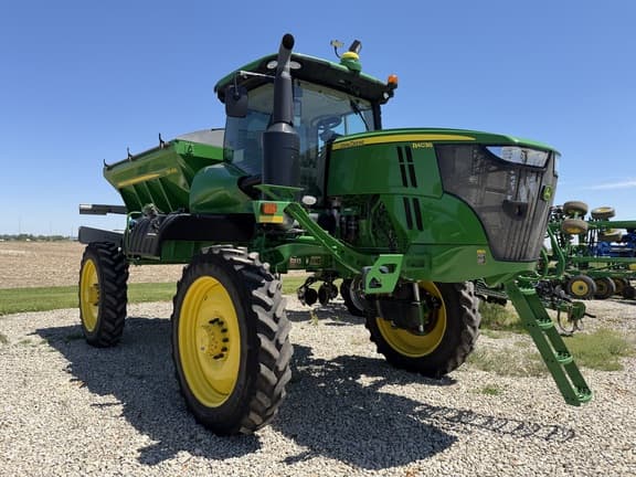 Image of John Deere R4038 equipment image 1
