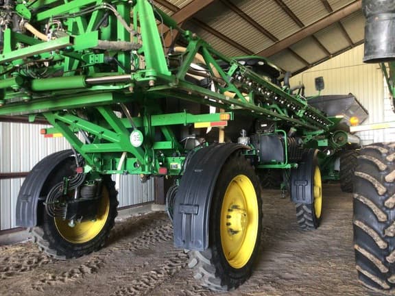 Image of John Deere R4038 equipment image 4