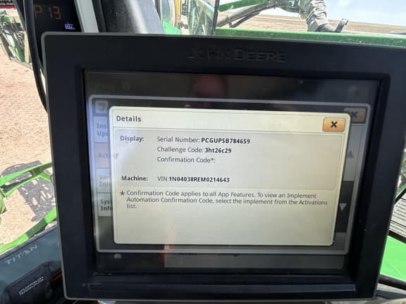 Image of John Deere R4038 equipment image 4