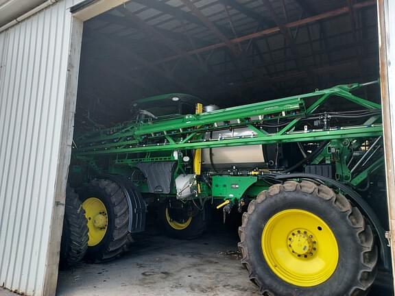 Image of John Deere R4038 equipment image 1