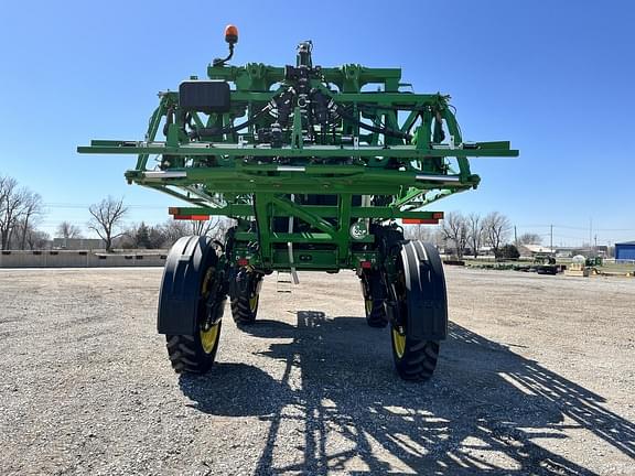 Image of John Deere R4030 equipment image 3