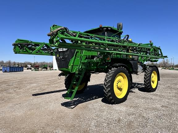 Image of John Deere R4030 Primary image
