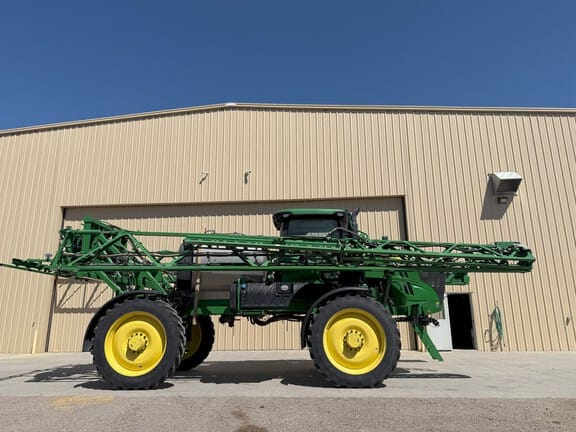 2021 John Deere R4038 Equipment Image0