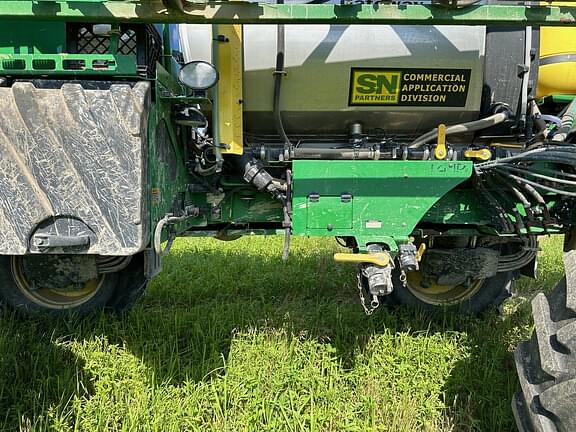 Image of John Deere R4038 equipment image 4