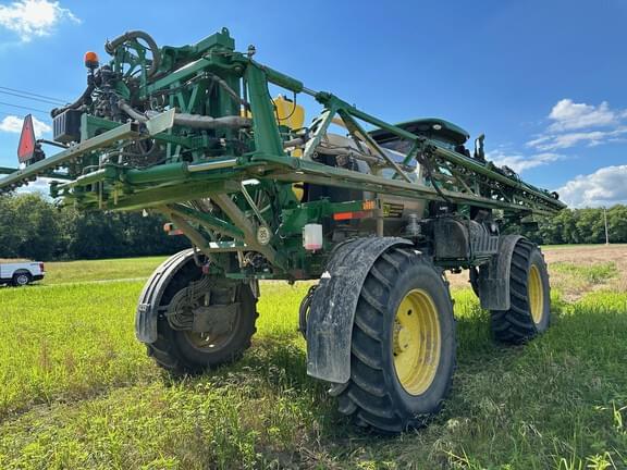Image of John Deere R4038 equipment image 2