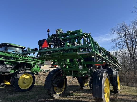 Image of John Deere R4038 equipment image 4