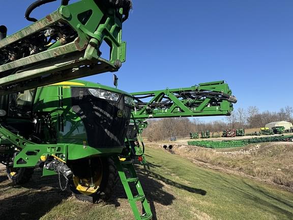 Image of John Deere R4038 equipment image 4