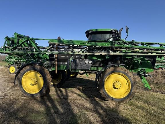 Image of John Deere R4038 equipment image 4