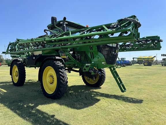 Image of John Deere R4038 equipment image 2
