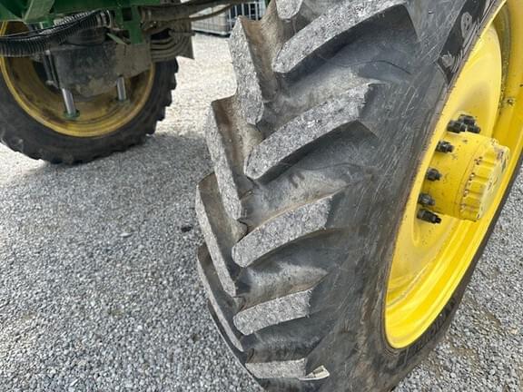Image of John Deere R4038 equipment image 2