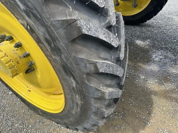 Image of John Deere R4038 equipment image 1