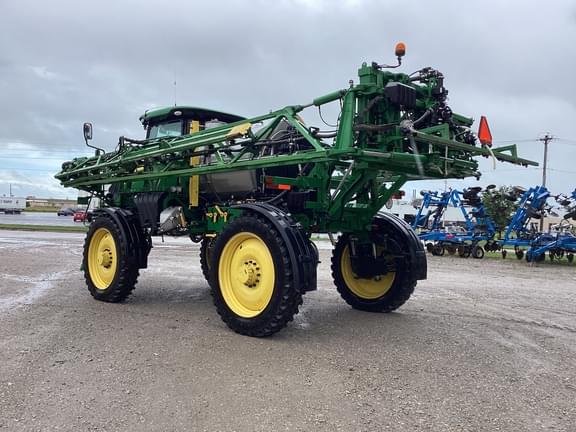 Image of John Deere R4038 equipment image 3