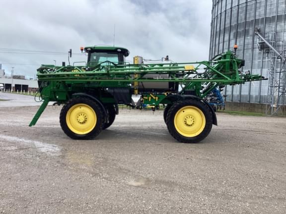 Image of John Deere R4038 equipment image 2