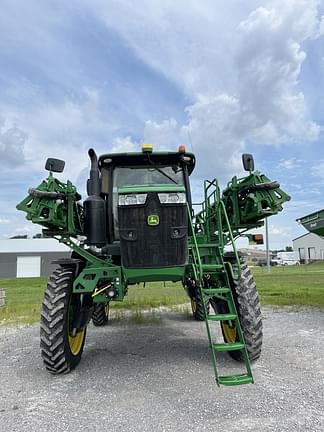 Image of John Deere R4038 equipment image 1