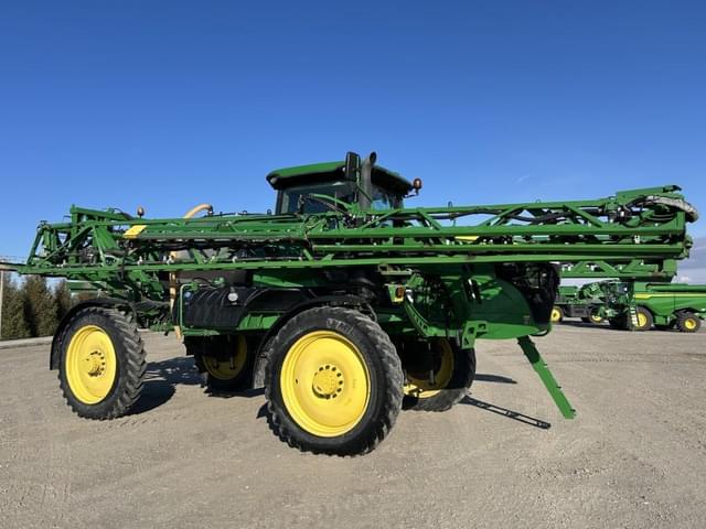 Image of John Deere R4038 equipment image 1
