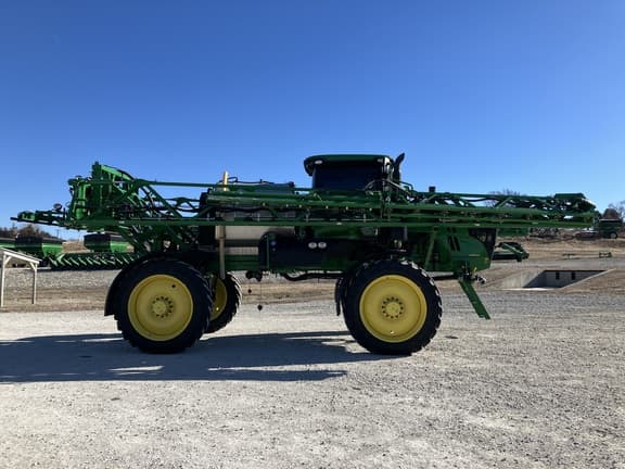 Image of John Deere R4038 equipment image 4