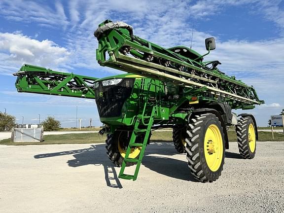 Image of John Deere R4038 Primary image