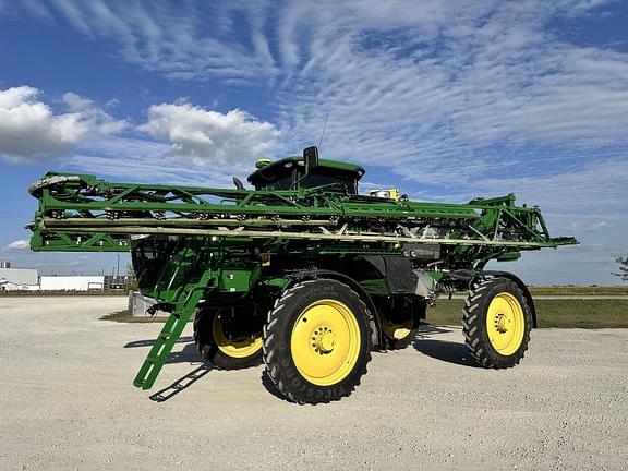 Image of John Deere R4038 equipment image 1