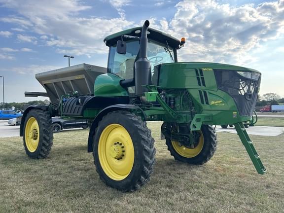 Image of John Deere R4038 equipment image 3