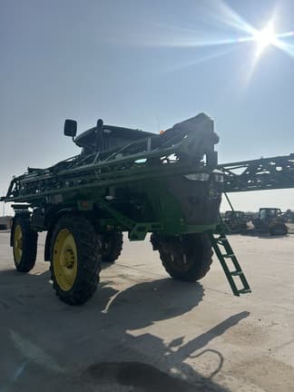 Image of John Deere R4038 equipment image 2