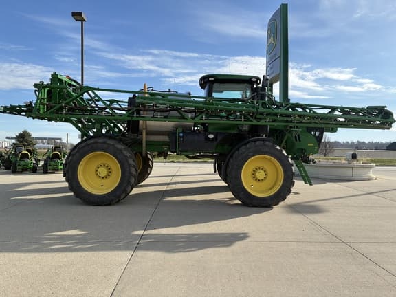 Image of John Deere R4038 equipment image 4