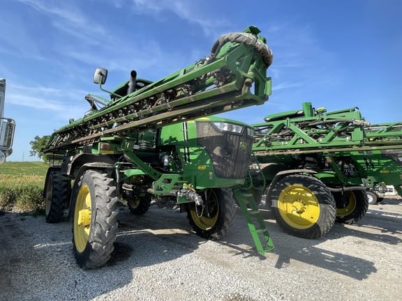 2021 John Deere R4038 Equipment Image0