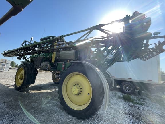 Image of John Deere R4038 equipment image 4