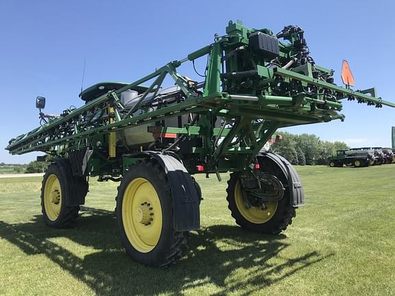 Image of John Deere R4038 equipment image 4