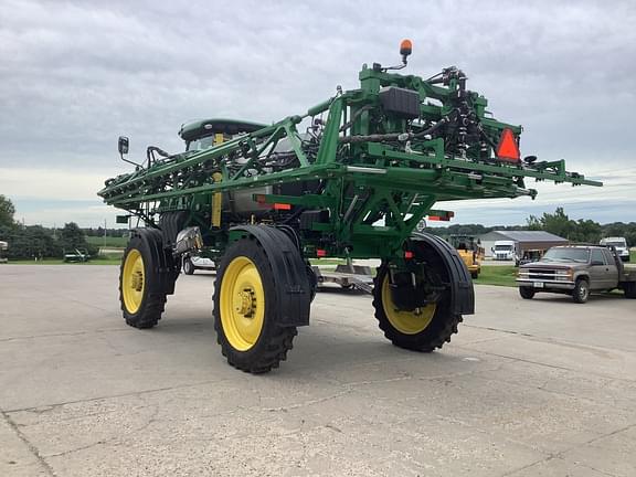 Image of John Deere R4038 equipment image 2