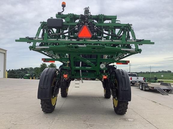 Image of John Deere R4038 equipment image 3