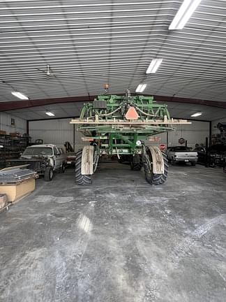 Image of John Deere R4038 equipment image 3