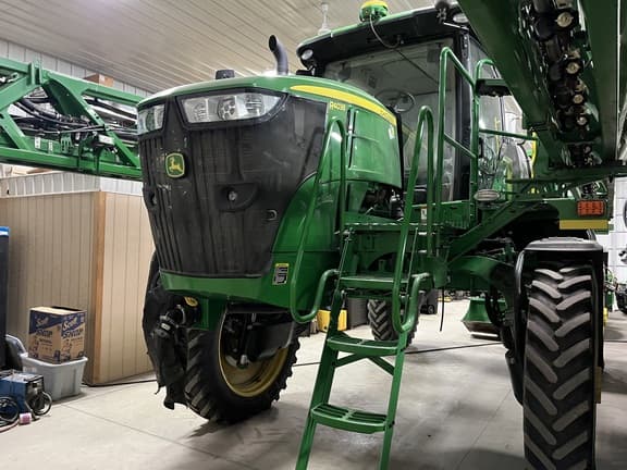 Image of John Deere R4038 equipment image 1