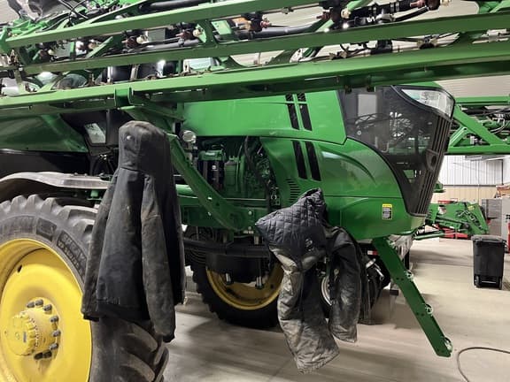 Image of John Deere R4038 equipment image 3
