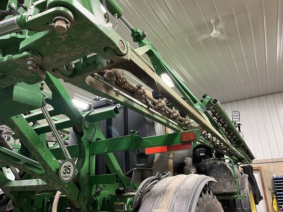 Image of John Deere R4038 equipment image 4