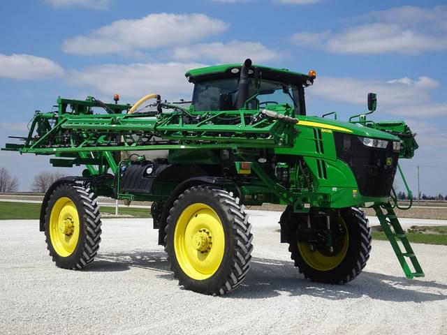Image of John Deere R4038 equipment image 1