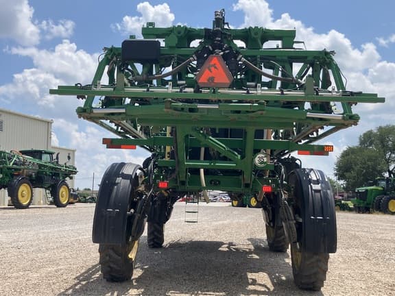 Image of John Deere R4038 equipment image 3