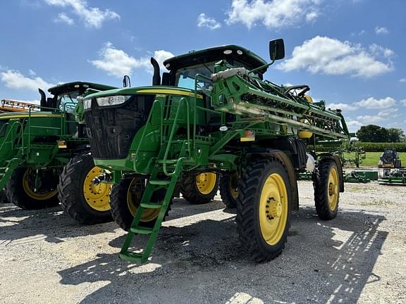 Image of John Deere R4038 equipment image 1