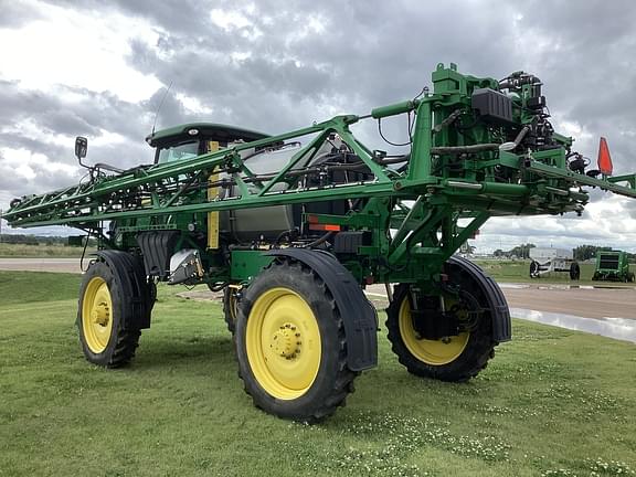 Image of John Deere R4038 equipment image 2